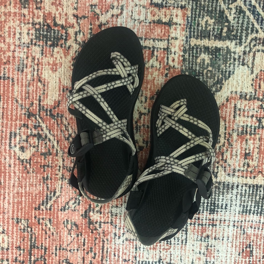 Chaco | white and gray athletic sandals
